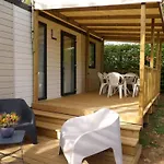 キャンプ場 Mobil Pour 6 Personnes Avec Terrasse - Api-1-52-640 *