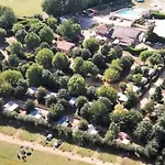 Mobil Pour 6 Personnes Avec Terrasse - Api-1-52-640 Parque de Campismo Limeuil