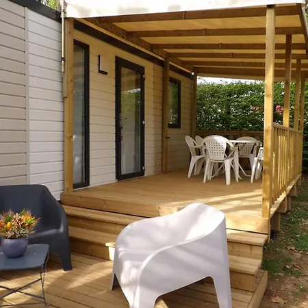 Campingplads Mobil Pour 6 Personnes Avec Terrasse - Api-1-52-640 *